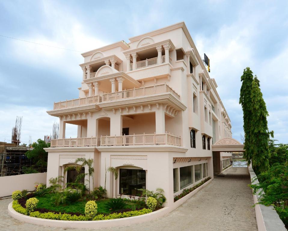Hotel Jc Castle à Shirdi Extérieur photo